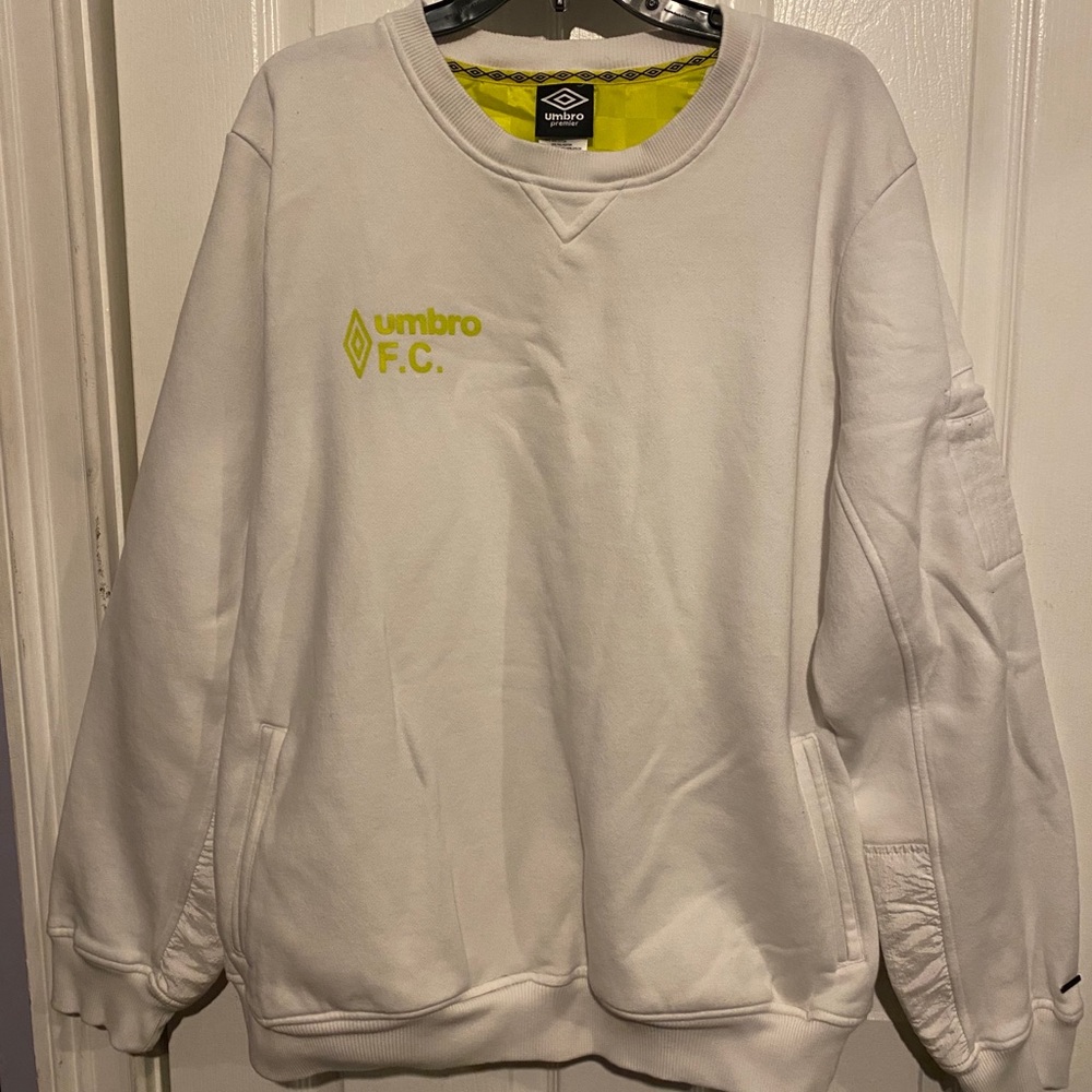 Umbro Premier Sweatshirt